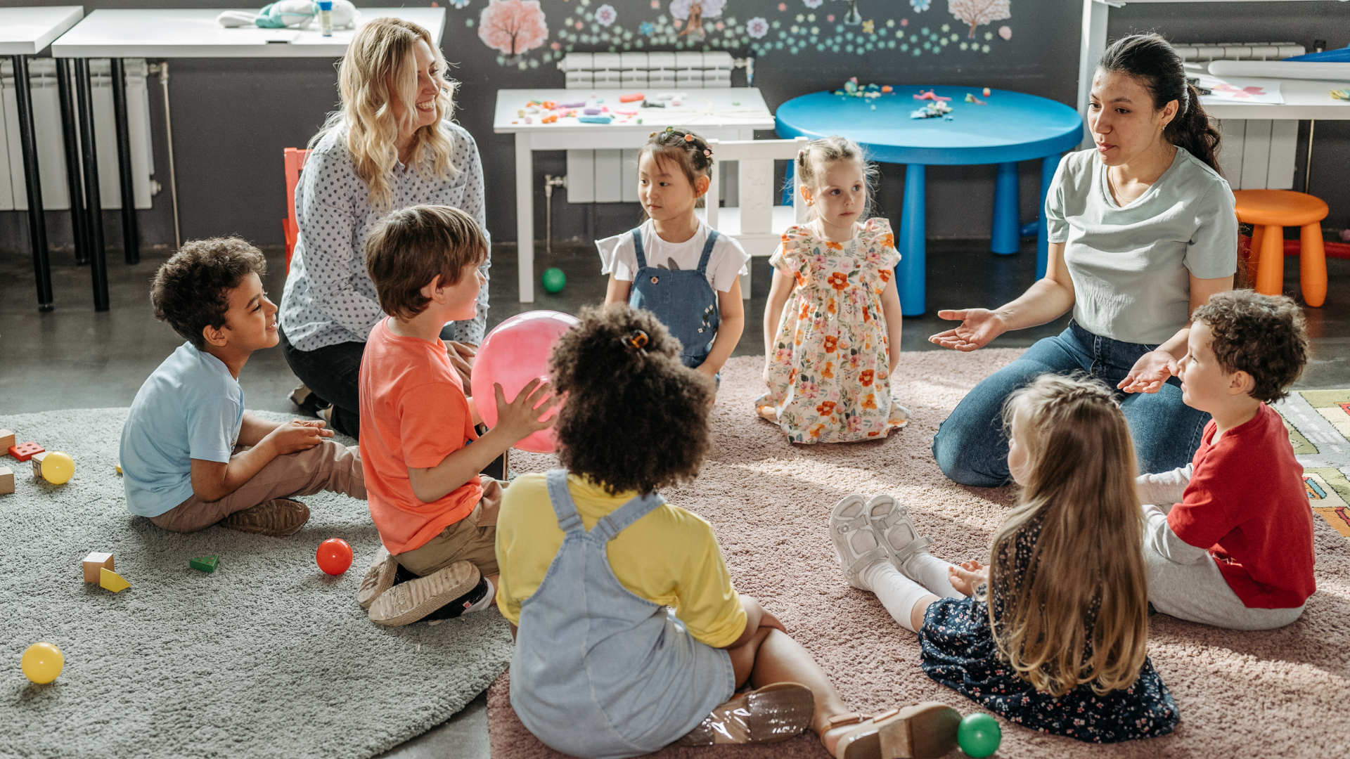 Trợ lý chăm sóc trẻ em ECE