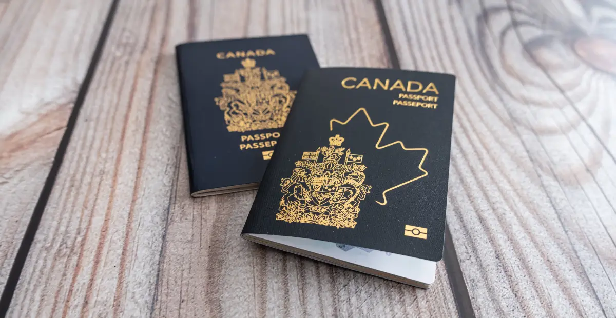 Hộ chiếu Canada quyền lực thứ 7 thế giới: Cách sở hữu hợp pháp 10 Hộ chiếu Canada quyền lực thứ 7 thế giới: Cách sở hữu hợp pháp