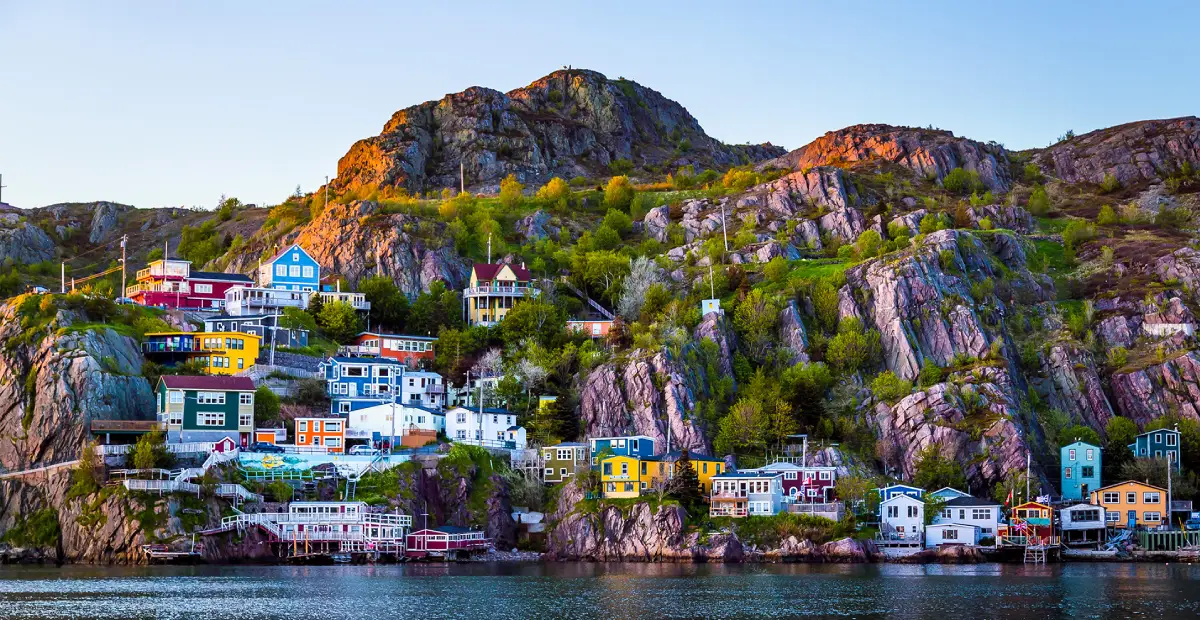 Newfoundland & Labrador tăng tốc NLPNP cuối 2025: 330 ITAs trong một đợt 9 Newfoundland & Labrador tăng tốc NLPNP cuối 2025: 330 ITAs trong một đợt