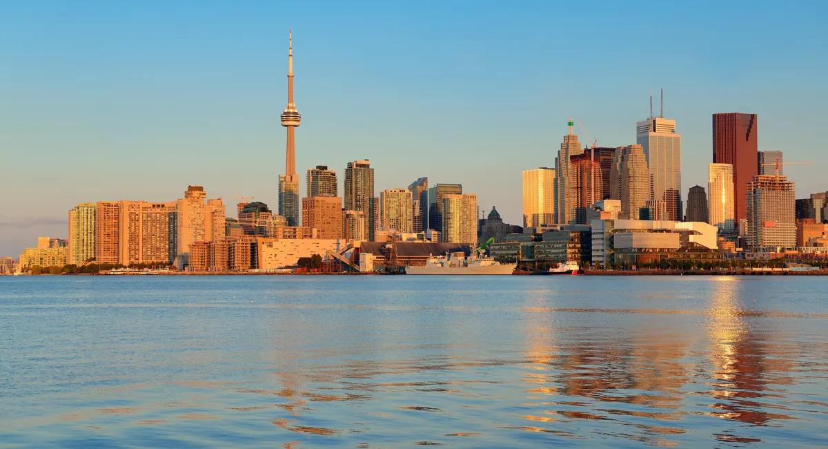 Canada chấm dứt chính sách cho du khách nộp đơn xin work permit từ trong nước