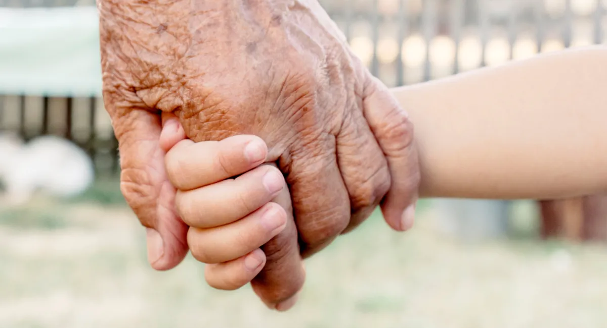 Canada sẽ gửi lời mời nộp đơn xin cấp PR theo diện Cha mẹ và Ông bà vào năm 2025 5 Canada sẽ gửi lời mời nộp đơn xin cấp PR theo diện Cha mẹ và Ông bà vào năm 2025