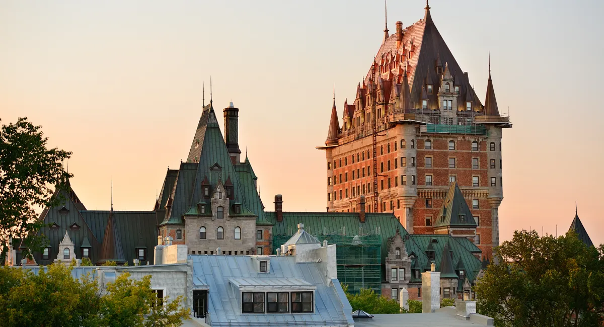 Canada tạm dừng xử lý LMIA mức lương thấp tại nhiều thành phố 8 Canada tạm dừng xử lý LMIA mức lương thấp tại nhiều thành phố