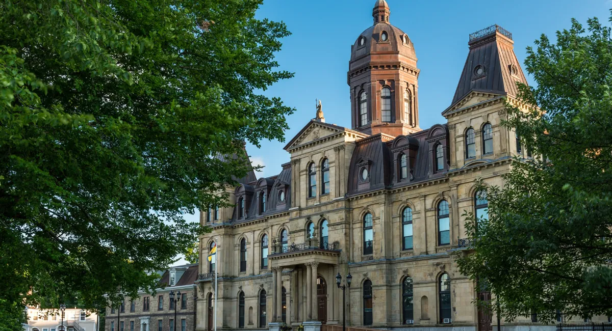 New Brunswick bắt đầu mở lại các chương trình nhập cư