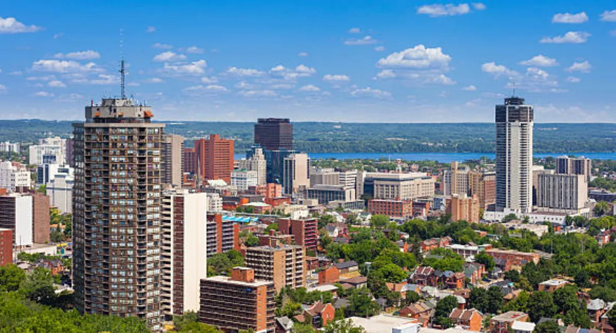 Ontario Gỡ Bỏ Rào Cản Liên Tỉnh Cho Các Ngành Nghề Có Điều Kiện Từ Năm 2026 1 Ontario Gỡ Bỏ Rào Cản Liên Tỉnh Cho Các Ngành Nghề Có Điều Kiện Từ Năm 2026