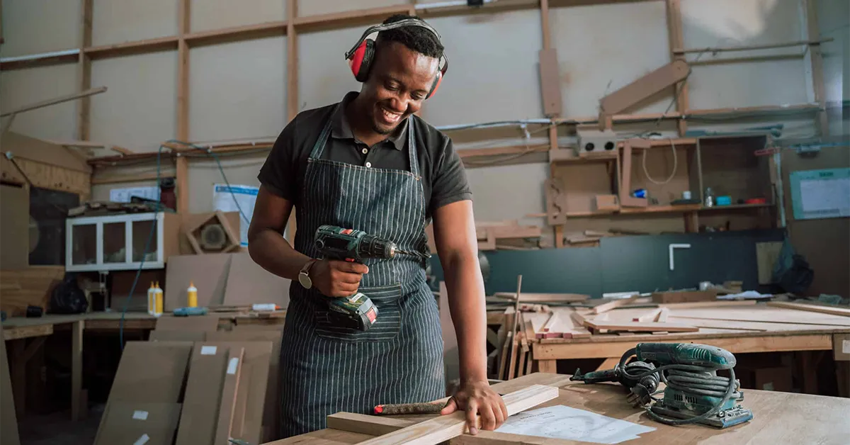 Thợ mộc học việc